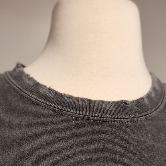 Red and Gray Vintage Graphic Short Sleeve Tee - Picture 3 of 6